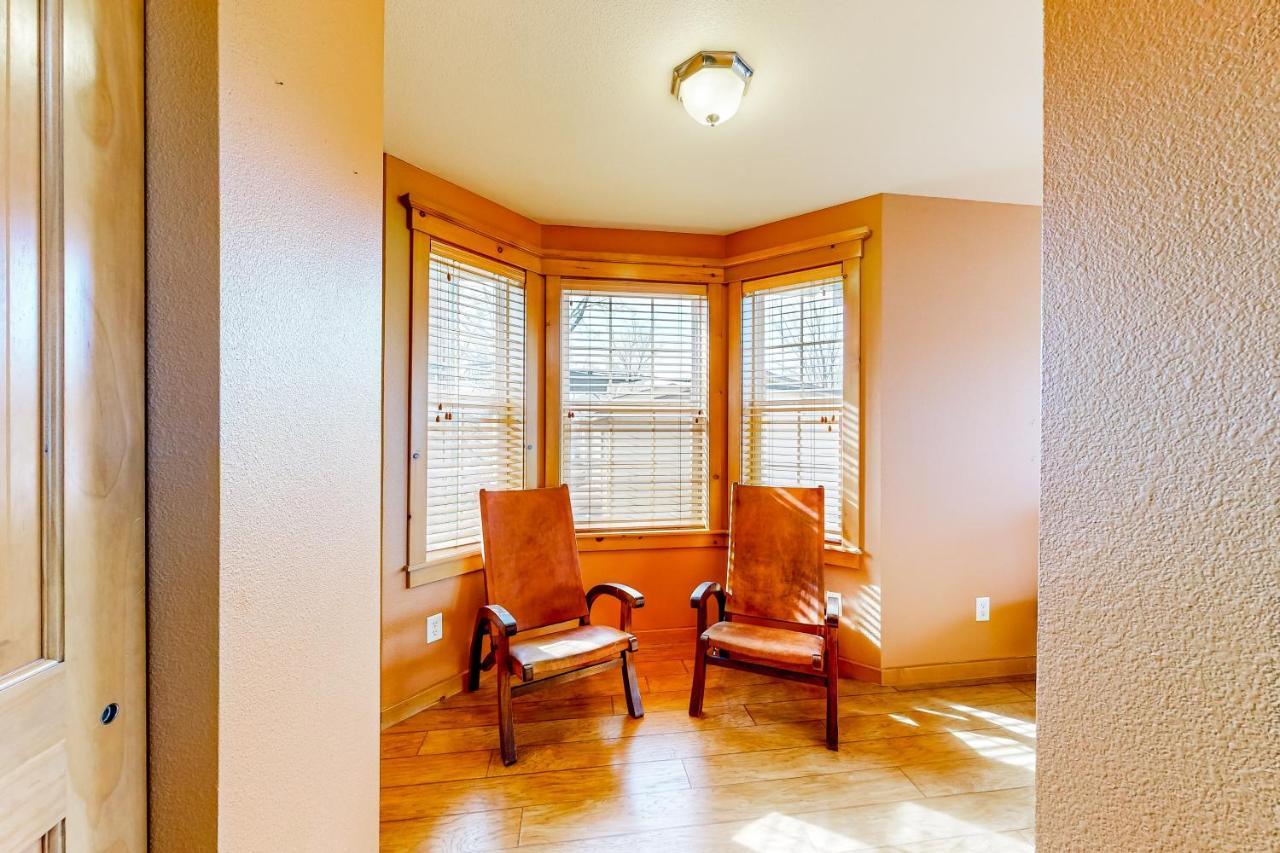 Flagstaff Fantasy - Main Houseヴィラ エクステリア 写真