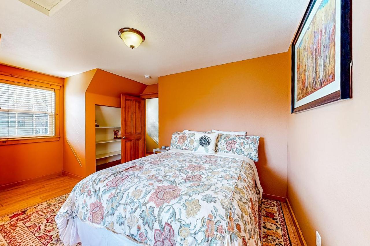 Flagstaff Fantasy - Main Houseヴィラ エクステリア 写真